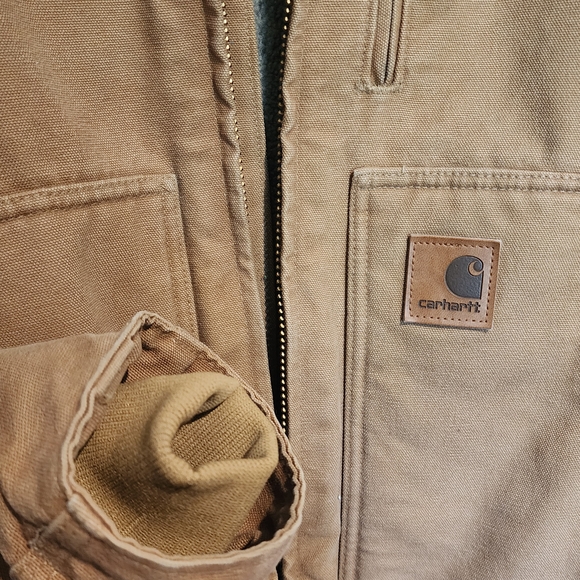 Carhartt Jacket - Picture 5 of 5
